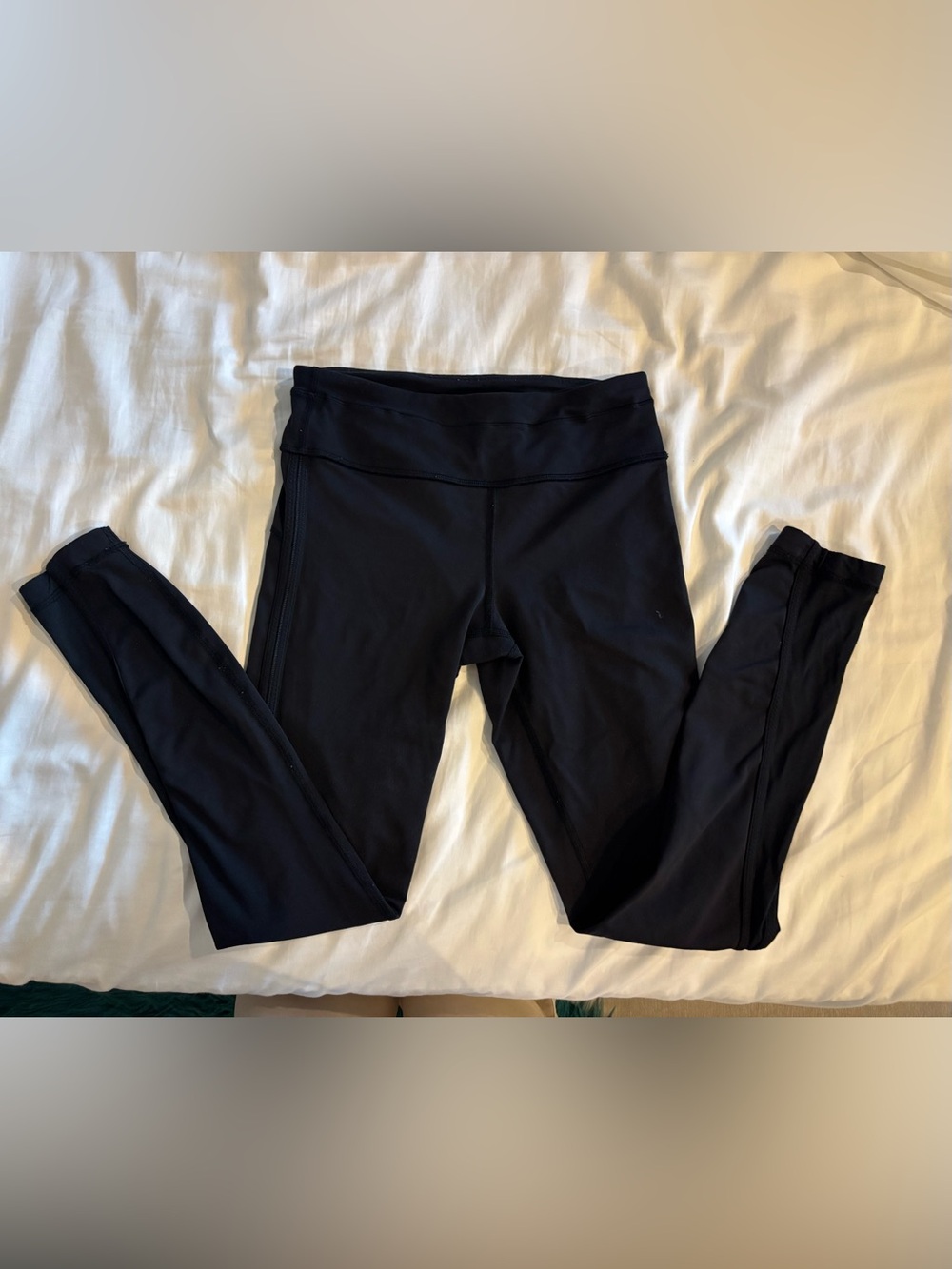 Lululemon Black High-Waist Workout Leggings xs